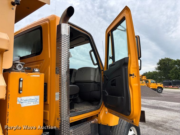 image for item DZ4643 2013 International WorkStar 7500 dump truck