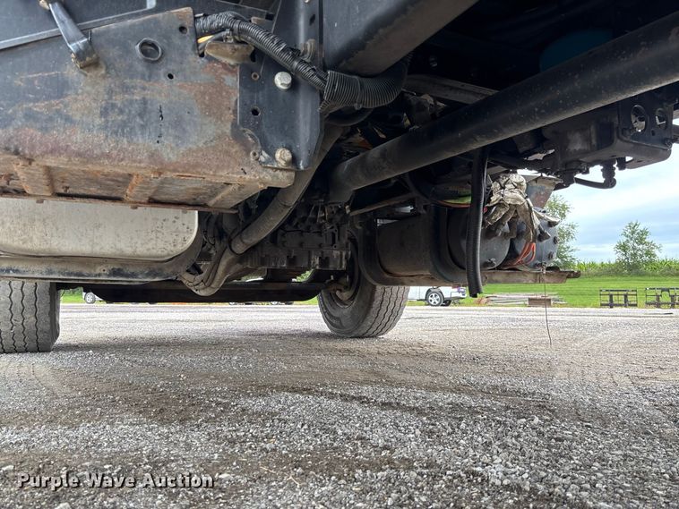 image for item DZ4643 2013 International WorkStar 7500 dump truck