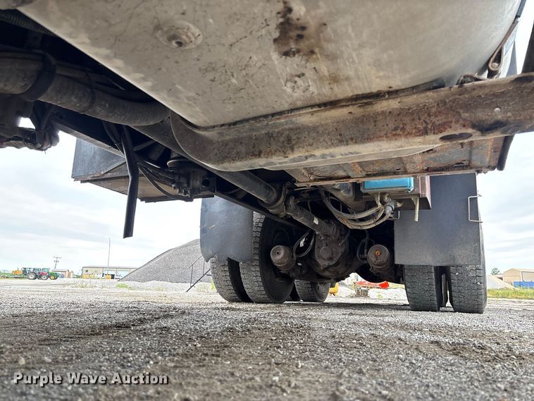 image for item DZ4643 2013 International WorkStar 7500 dump truck