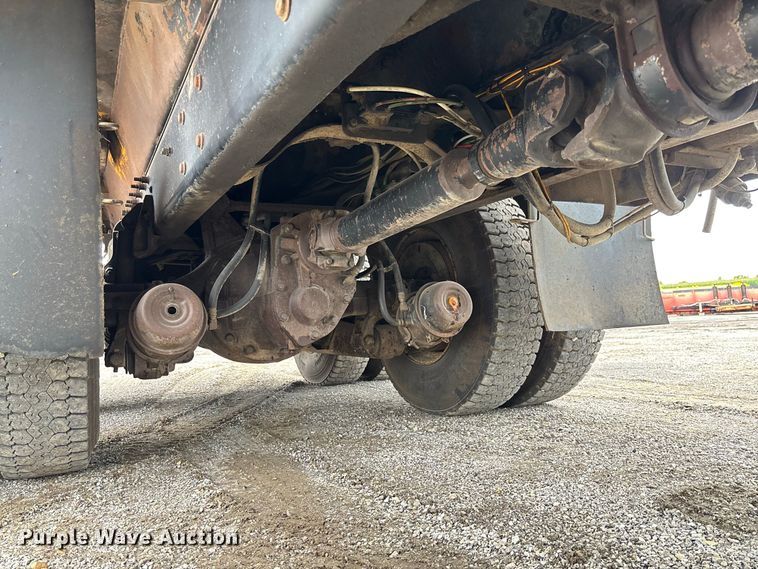 image for item DZ4643 2013 International WorkStar 7500 dump truck