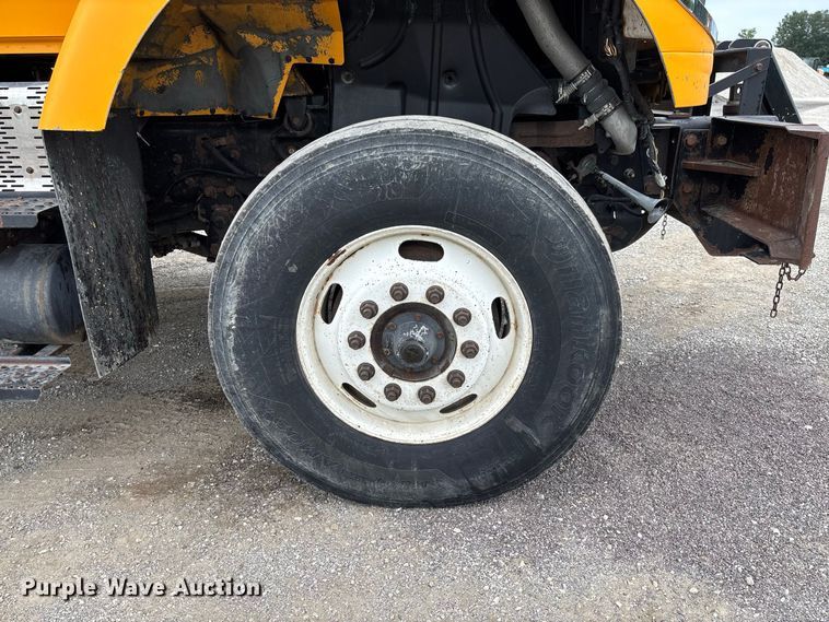 image for item DZ4643 2013 International WorkStar 7500 dump truck