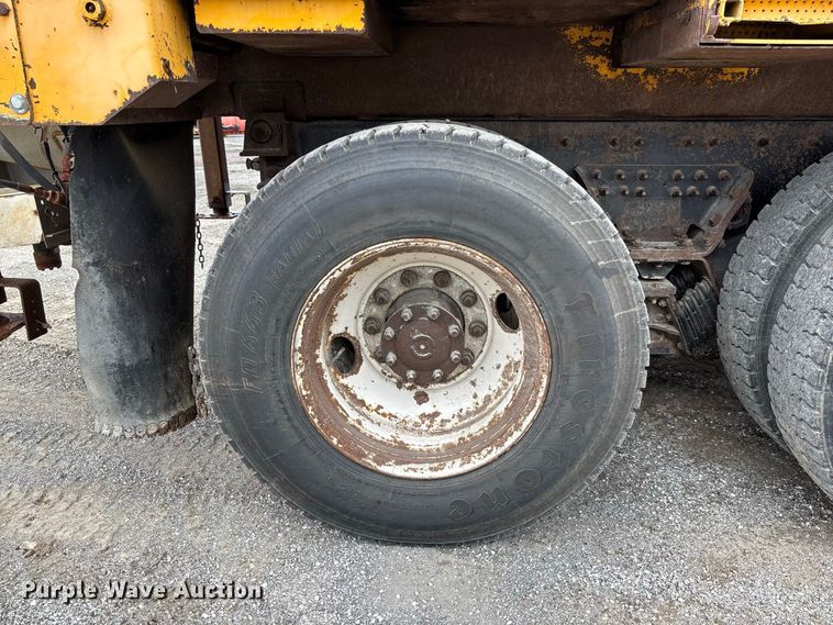 image for item DZ4643 2013 International WorkStar 7500 dump truck