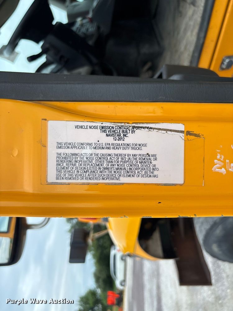 image for item DZ4643 2013 International WorkStar 7500 dump truck
