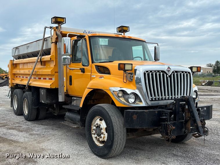 image for item DZ4644 2011 International WorkStar 7500 dump truck
