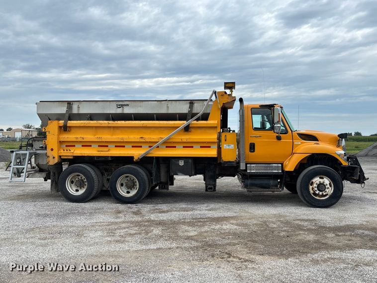 image for item DZ4644 2011 International WorkStar 7500 dump truck