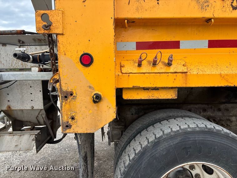 image for item DZ4644 2011 International WorkStar 7500 dump truck