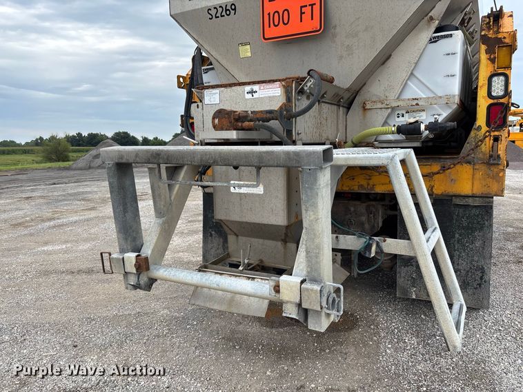 image for item DZ4644 2011 International WorkStar 7500 dump truck