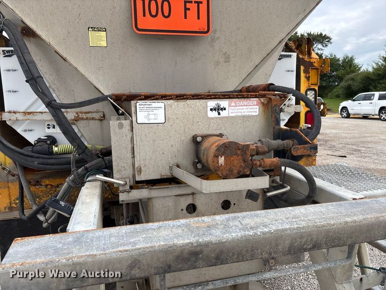 image for item DZ4644 2011 International WorkStar 7500 dump truck