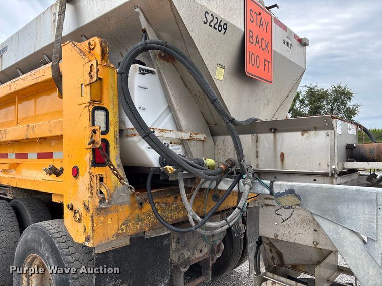 image for item DZ4644 2011 International WorkStar 7500 dump truck