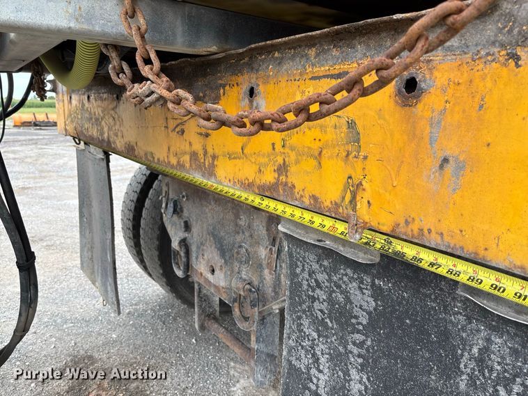 image for item DZ4644 2011 International WorkStar 7500 dump truck