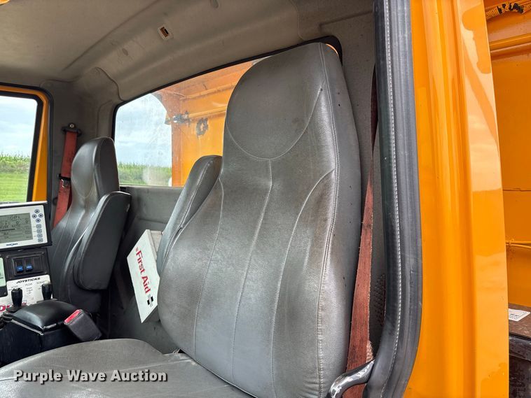 image for item DZ4644 2011 International WorkStar 7500 dump truck