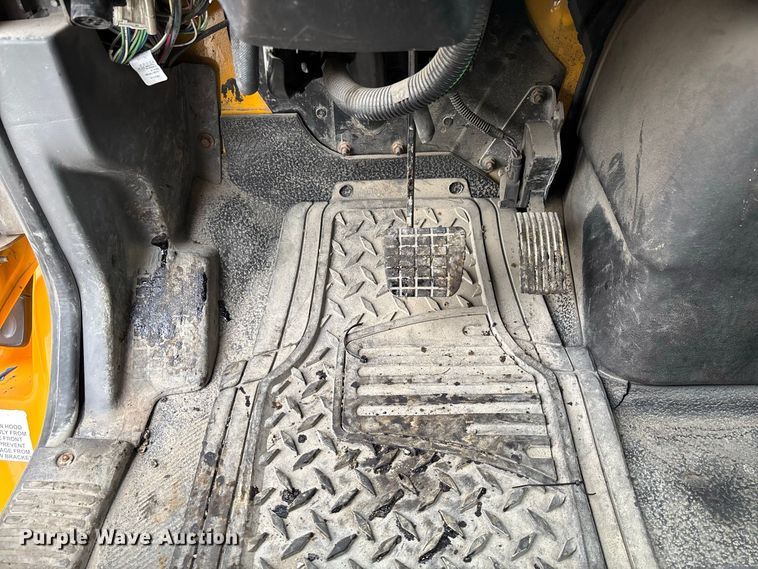 image for item DZ4644 2011 International WorkStar 7500 dump truck