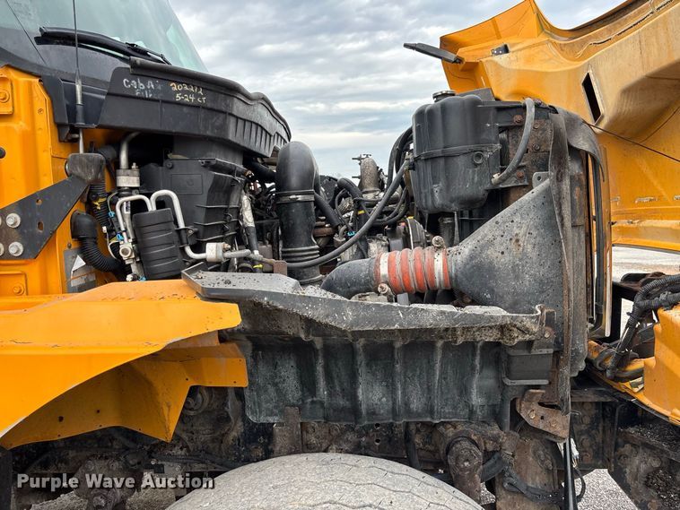 image for item DZ4644 2011 International WorkStar 7500 dump truck