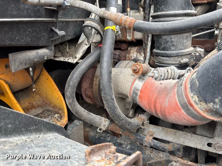 image for item DZ4644 2011 International WorkStar 7500 dump truck
