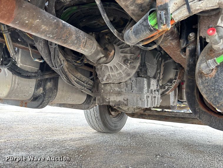 image for item DZ4644 2011 International WorkStar 7500 dump truck