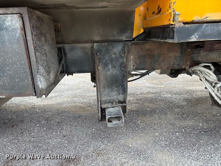 image for item DZ4644 2011 International WorkStar 7500 dump truck