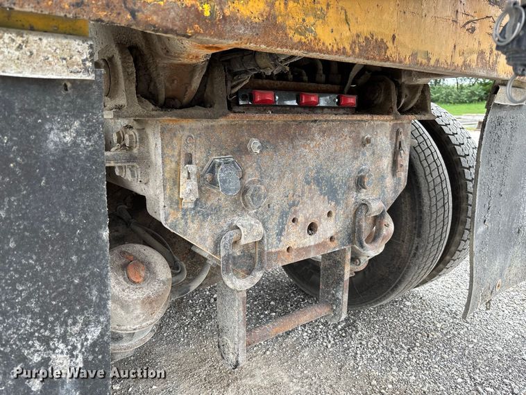 image for item DZ4644 2011 International WorkStar 7500 dump truck