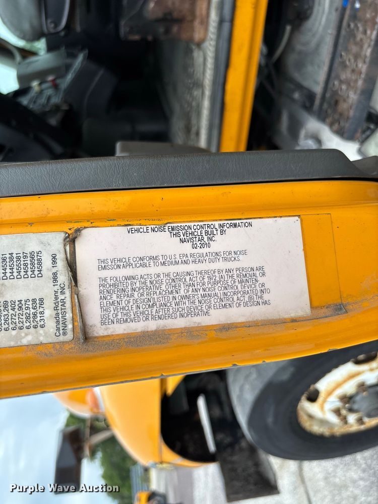 image for item DZ4644 2011 International WorkStar 7500 dump truck