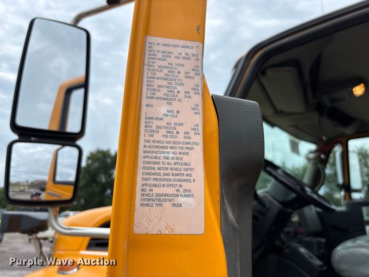 image for item DZ4644 2011 International WorkStar 7500 dump truck