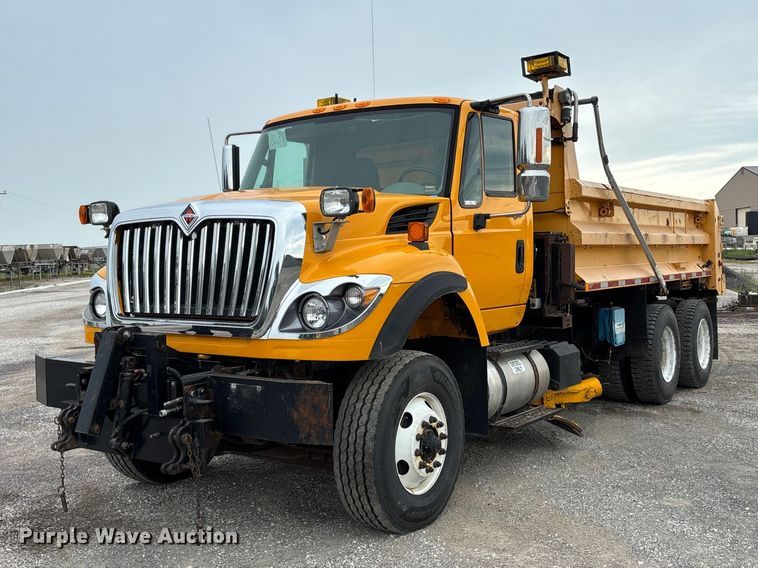 2012 International WorkStar 7500 dump truck