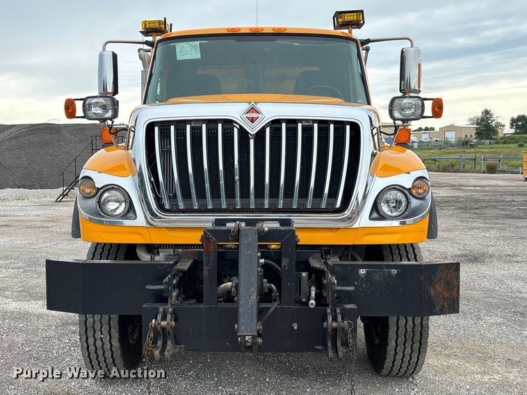 image for item DZ4645 2012 International WorkStar 7500 dump truck