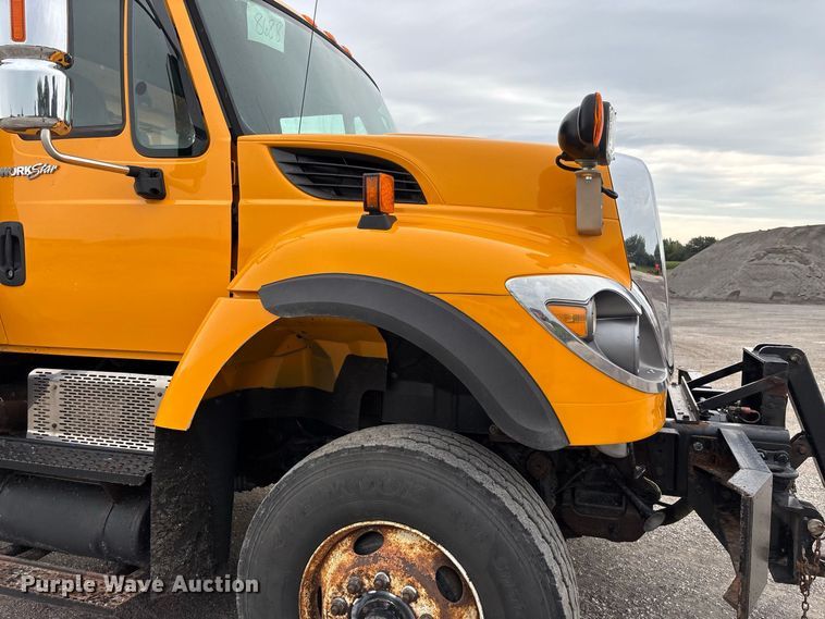 image for item DZ4645 2012 International WorkStar 7500 dump truck