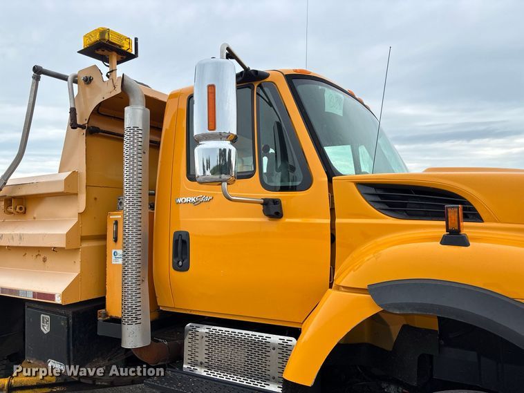 image for item DZ4645 2012 International WorkStar 7500 dump truck