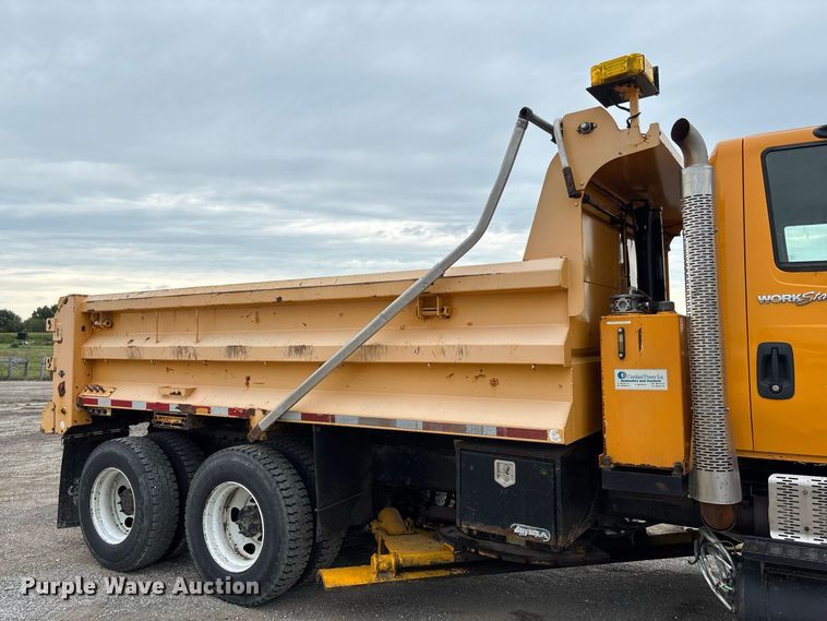 image for item DZ4645 2012 International WorkStar 7500 dump truck