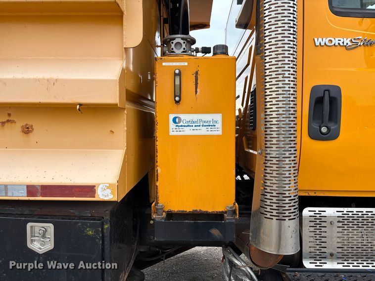 image for item DZ4645 2012 International WorkStar 7500 dump truck