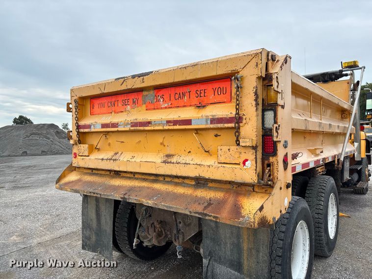 image for item DZ4645 2012 International WorkStar 7500 dump truck