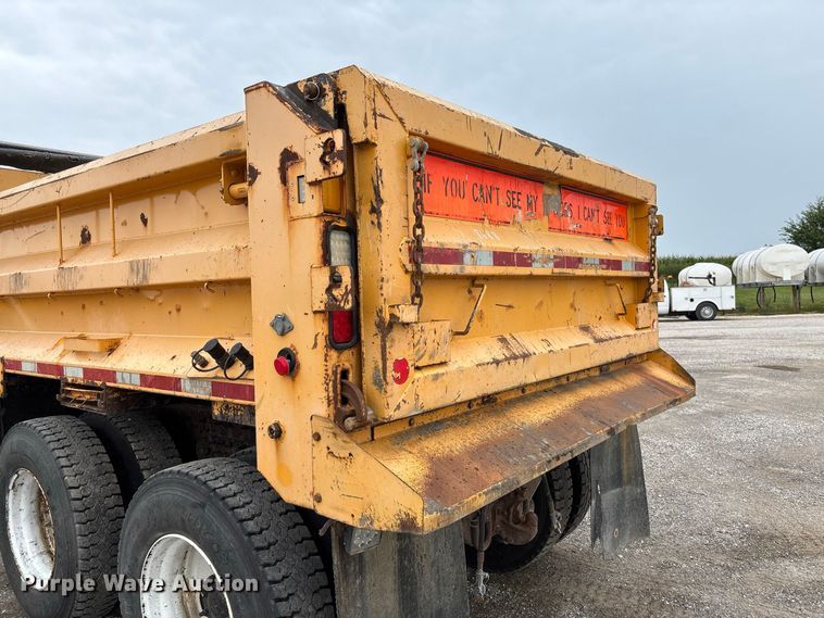 image for item DZ4645 2012 International WorkStar 7500 dump truck