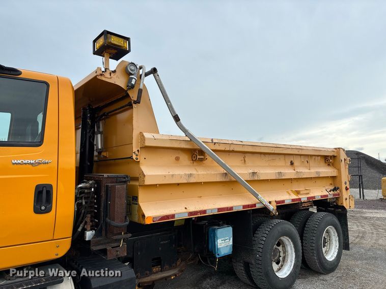 image for item DZ4645 2012 International WorkStar 7500 dump truck