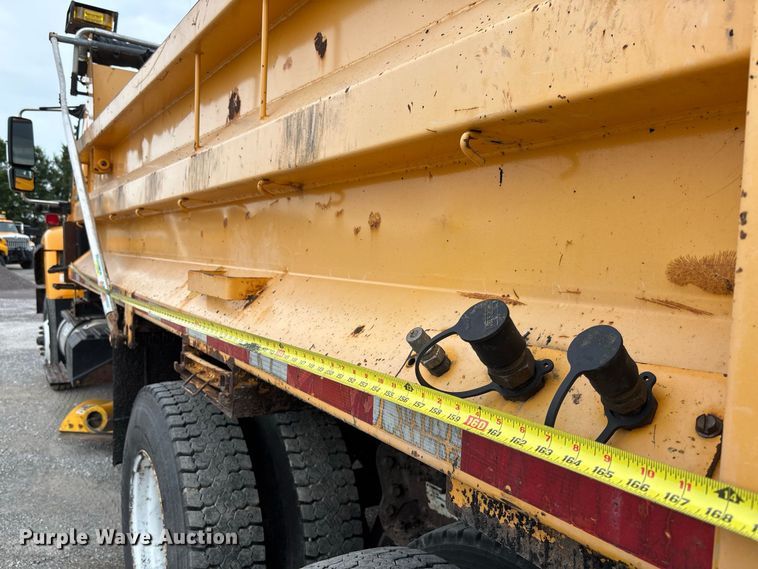 image for item DZ4645 2012 International WorkStar 7500 dump truck