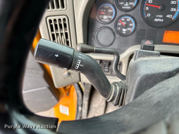 image for item DZ4645 2012 International WorkStar 7500 dump truck