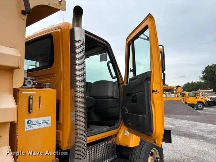 image for item DZ4645 2012 International WorkStar 7500 dump truck