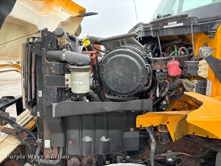 image for item DZ4645 2012 International WorkStar 7500 dump truck