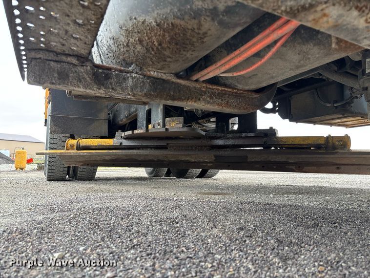 image for item DZ4645 2012 International WorkStar 7500 dump truck