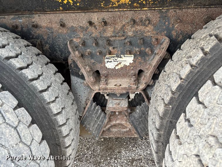 image for item DZ4645 2012 International WorkStar 7500 dump truck