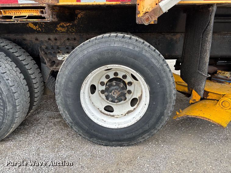 image for item DZ4645 2012 International WorkStar 7500 dump truck