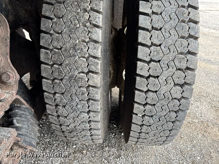 image for item DZ4645 2012 International WorkStar 7500 dump truck
