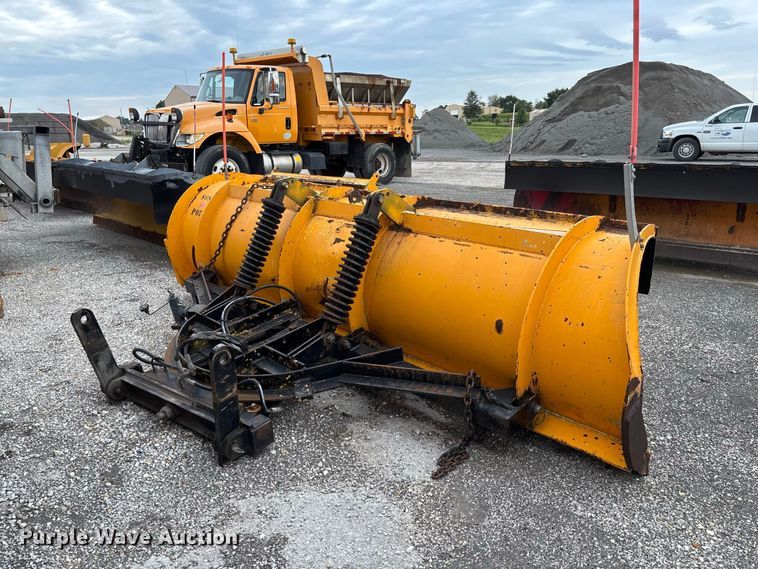 image for item DZ4645 2012 International WorkStar 7500 dump truck