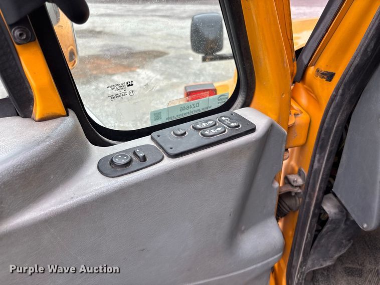 image for item DZ4646 2006 International 7400 dump truck
