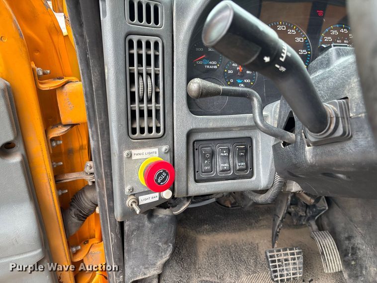 image for item DZ4646 2006 International 7400 dump truck