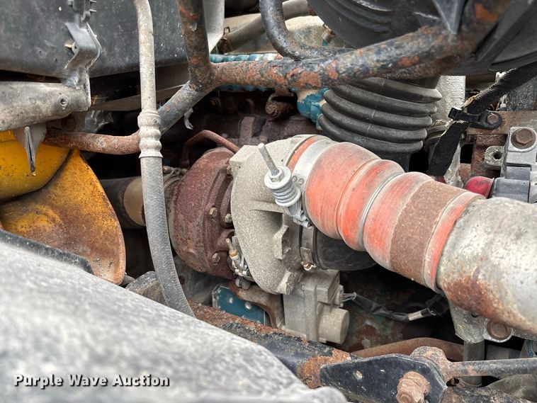 image for item DZ4646 2006 International 7400 dump truck