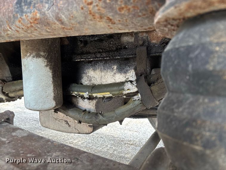 image for item DZ4646 2006 International 7400 dump truck