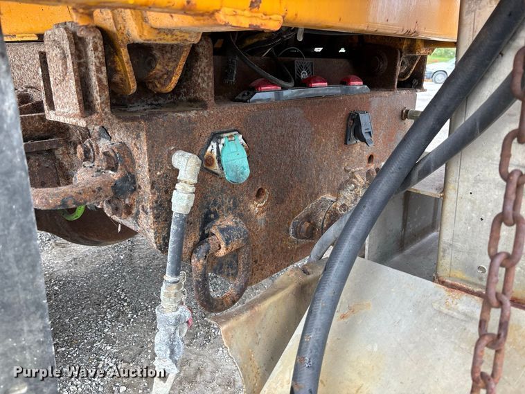 image for item DZ4646 2006 International 7400 dump truck