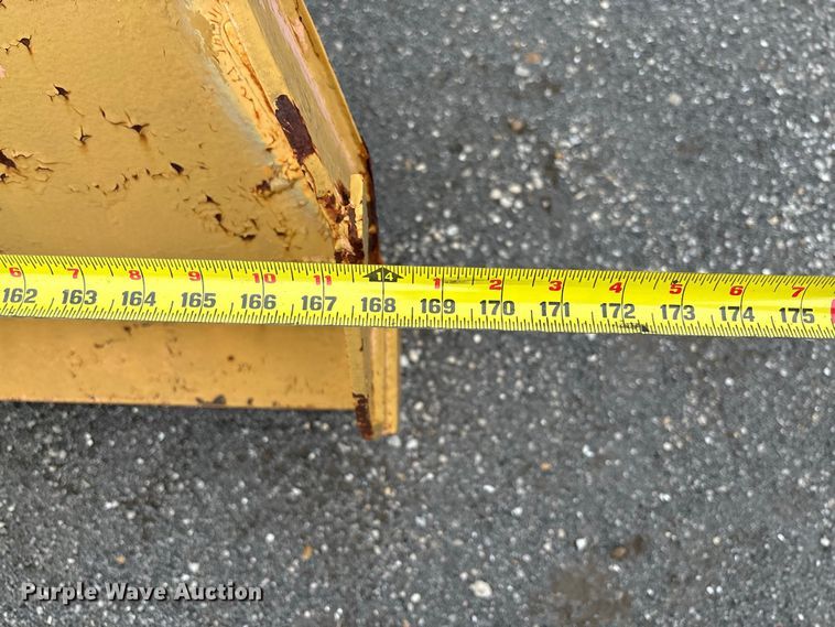 image for item DZ4646 2006 International 7400 dump truck