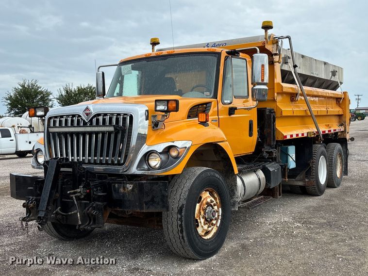 2011 International WorkStar 7500 dump truck