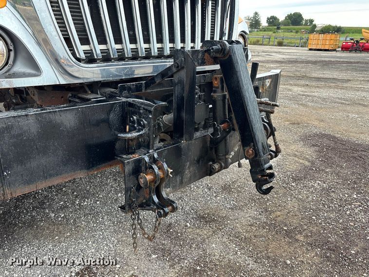 image for item DZ4647 2011 International WorkStar 7500 dump truck