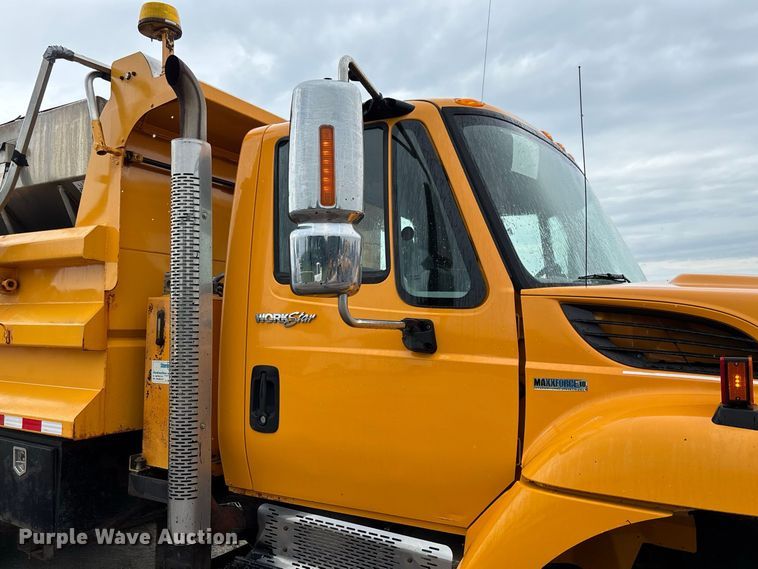 image for item DZ4647 2011 International WorkStar 7500 dump truck